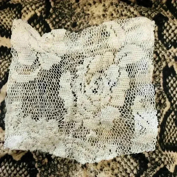 💥🆕 TAKE THE EDGE OFF SNAKESKIN TANK HOLLOW OUT TOP XL 🆕 - Picture 4 of 6